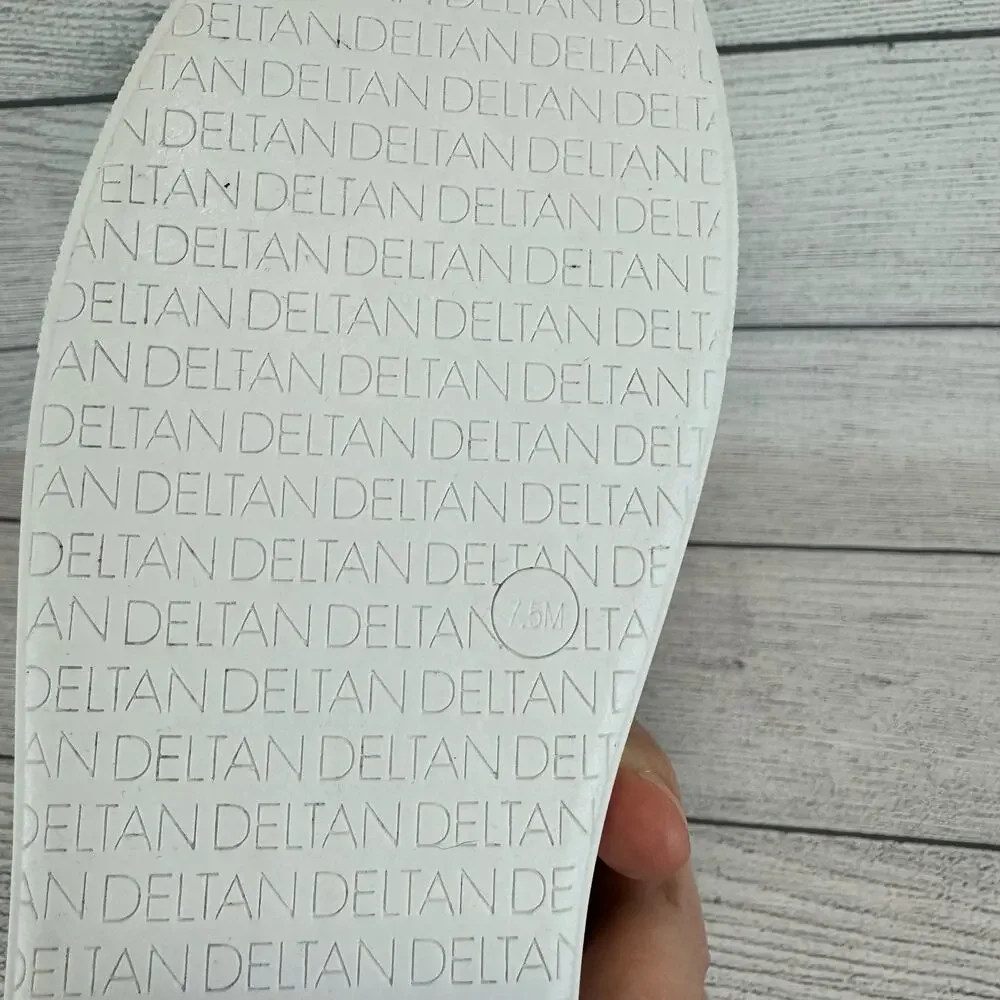 deltan women